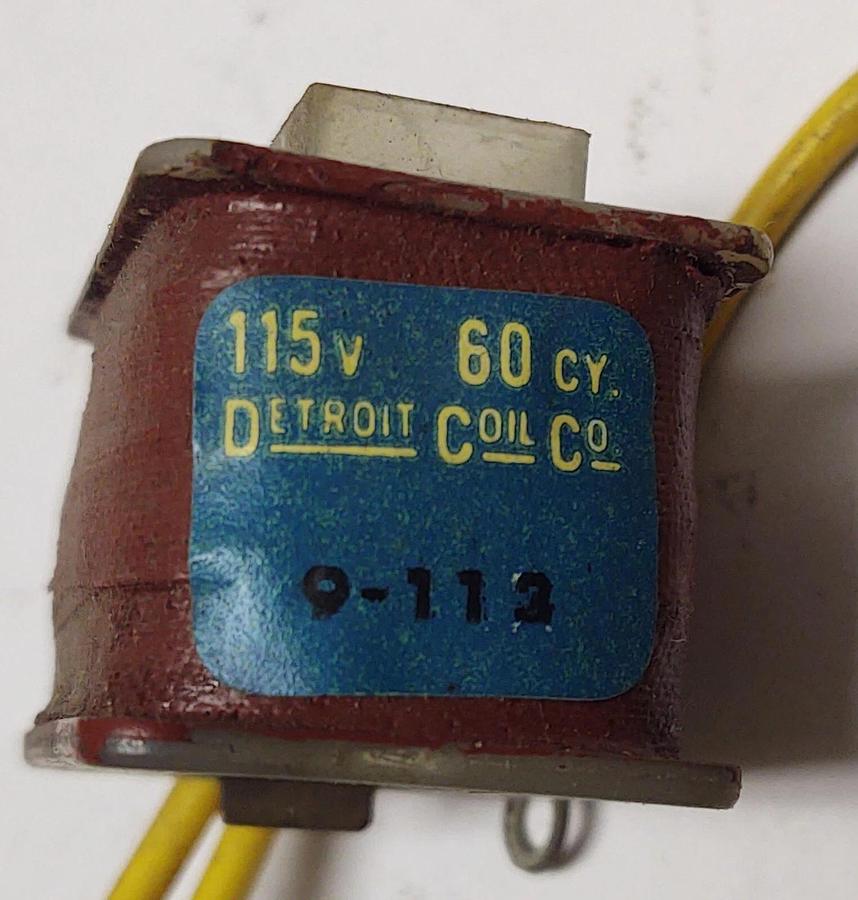 Used DECCO 9-113 SOLENOID COIL 115V 60HZ HYDRAULIC VALVE FREE SHIPPING