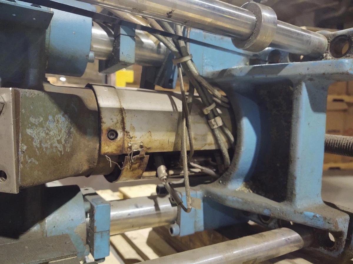 Used Nissei Complete Screw Injection Unit with Heating Removed From SY10