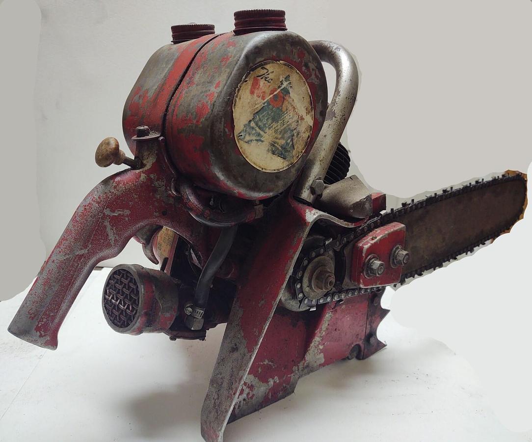 Used VINTAGE 1950's MONO LINE LOGGING CHAINSAW-- MAN CAVE- WILL FIRE- RESTORE PROJECT