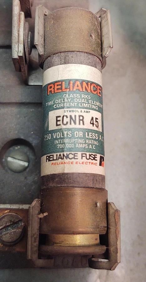 Used WH 60 AMP 240 VOLT FUSIBLE DISCONNECT SAFETY SWITCH W/45 AMP FUSES