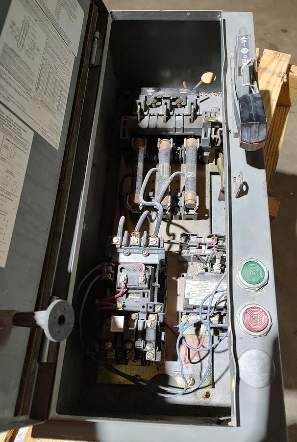 Used Allen Bradley Motor Starter Disconnect Enclosure with Control Transformer 480V