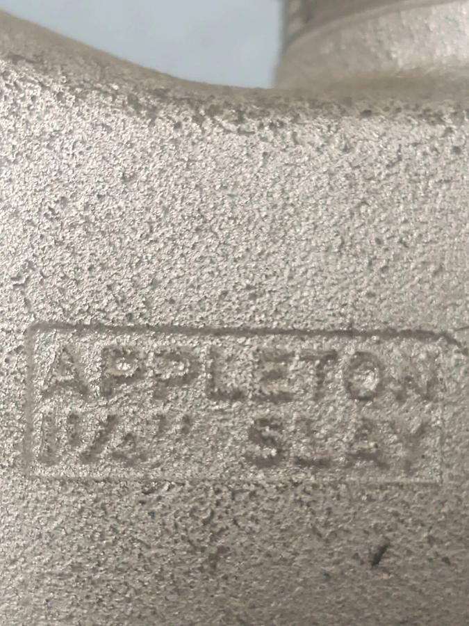 🔥 Crouse Appleton SLAY  1-1/4" 90° Service Entrance Elbow W/ Cover Conduit