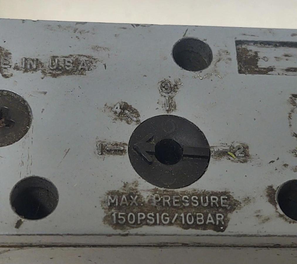 Used 🔥Schrader Bellows L7552440249 Double Solenoid Valve 24V 150PSI