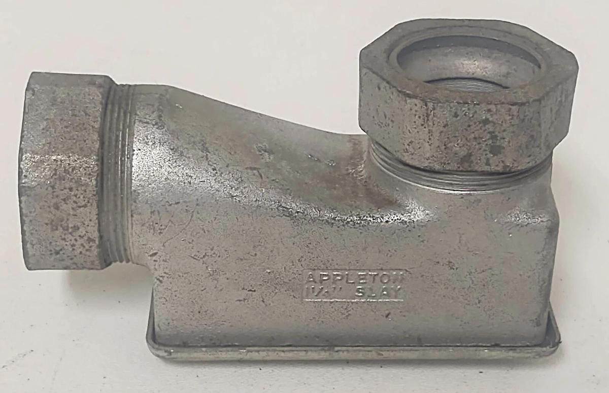 🔥 Crouse Appleton SLAY  1-1/4" 90° Service Entrance Elbow W/ Cover Conduit