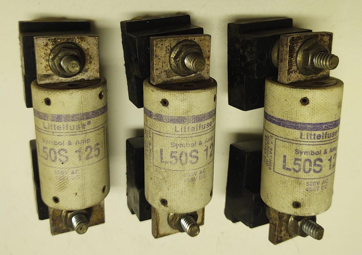 Used (3) LITTLEFUSE L50S-125 500VAC, 450VDC, 125AMP WITH MOUNTING BLOCKS