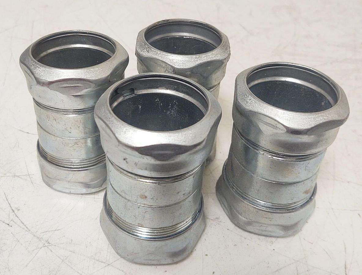 🔥 (LOT 4) 1-1/2 INCH STEEL EMT COMPRESSION COUPLING CONDUIT FITTING