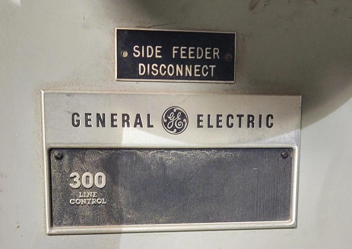Used Werner & Pfleiderer ESB-45 Extrusion SIDE FEEDER MIXER BLENDER TWIN SCREW HOPPER