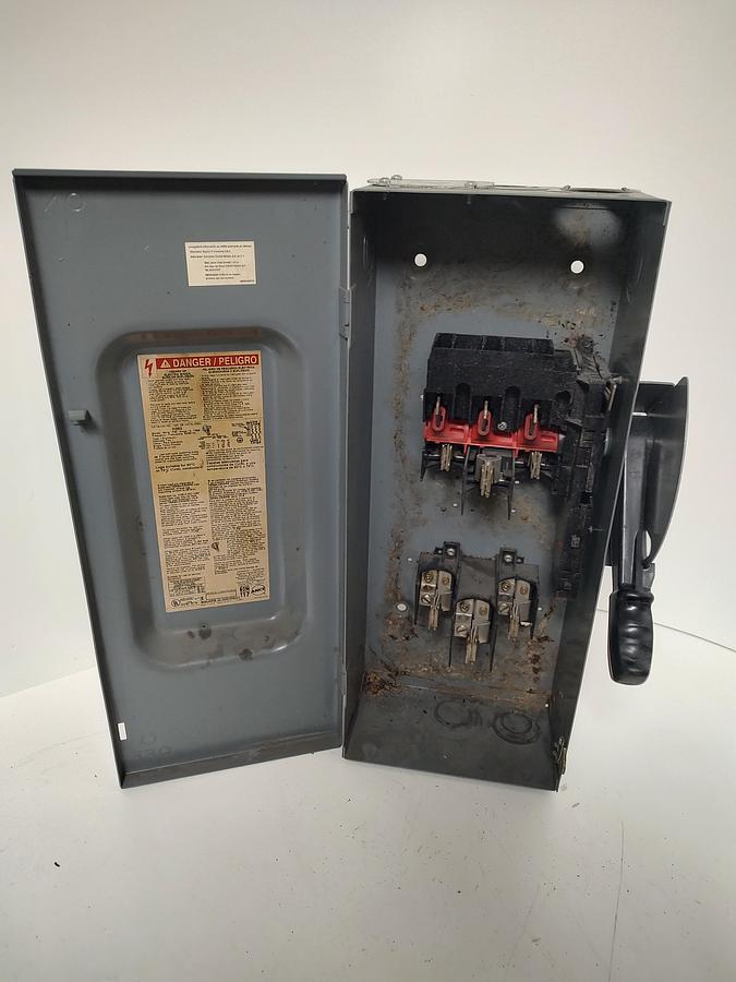 Used SQUARE D H363 100A 600V HEAVY DUTY SAFETY SWITCH 100 AMP