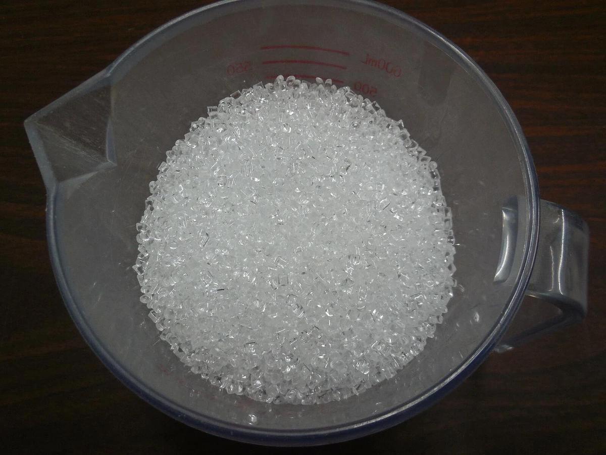Clear Acrylic Plastic Pellets Resin Material 45 LBS Injection Molding Grade