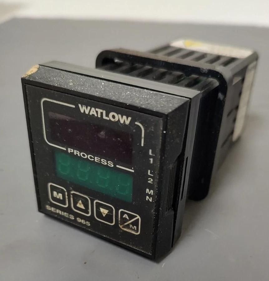 Used 🔥 WATLOW 93BA-1KK0-00RG Temperature Controller T/C or RTD