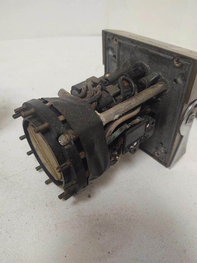 Used 🔥 EAGLE SIGNAL Timers 120V 5 Sec / 60 Sec Parts Only Untested Flex Cycle