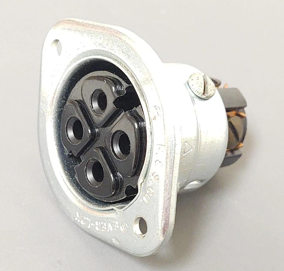 🔥 RUSELLSTOLL FEEDRAIL 8944, Receptacle Socket 4 Prong F13104C Plug Core Van