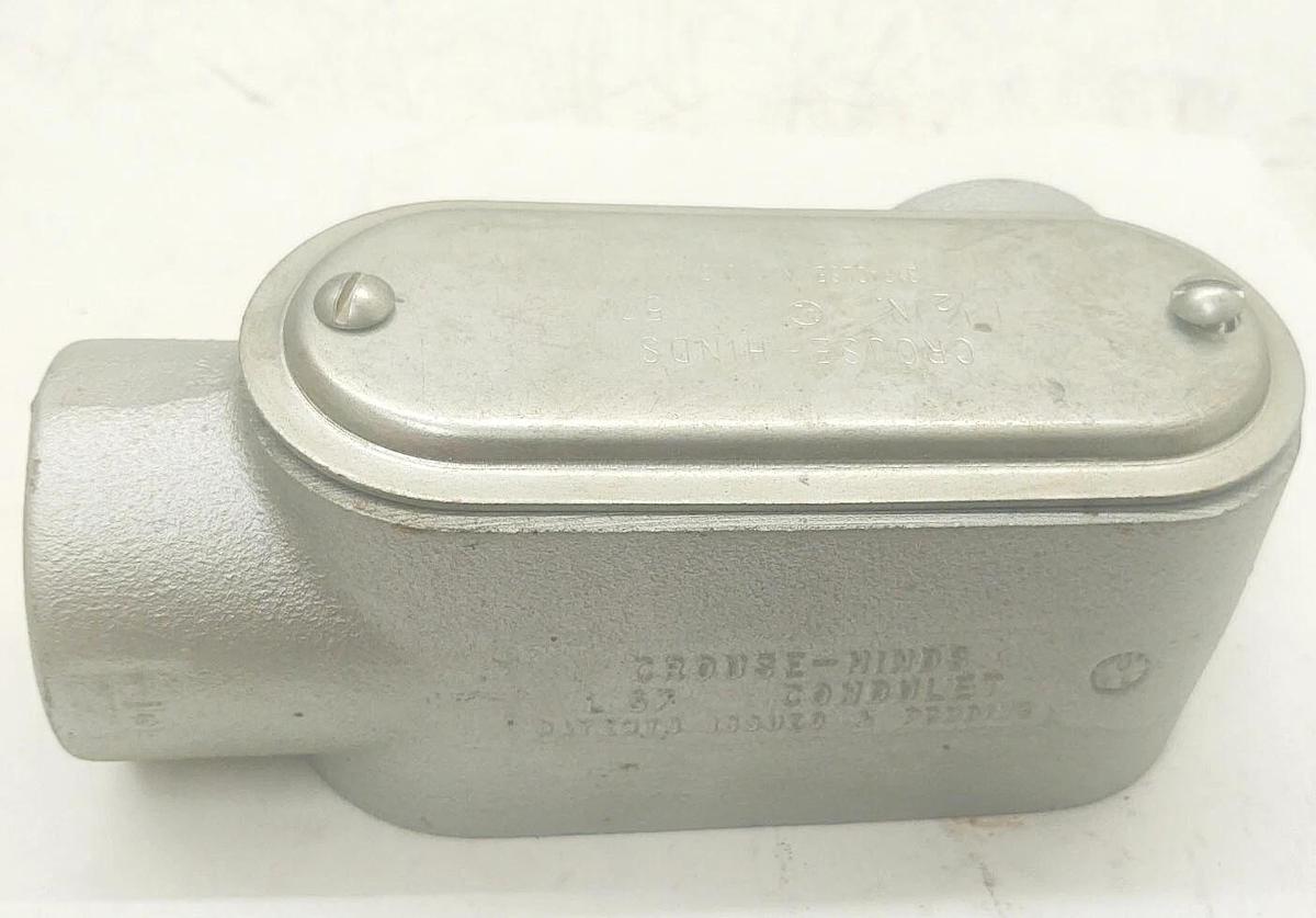 🔥NEW  Eaton Crouse-Hinds L57 1-1/2” Form 7 Condulet Conduit Body W/ (1) Cover