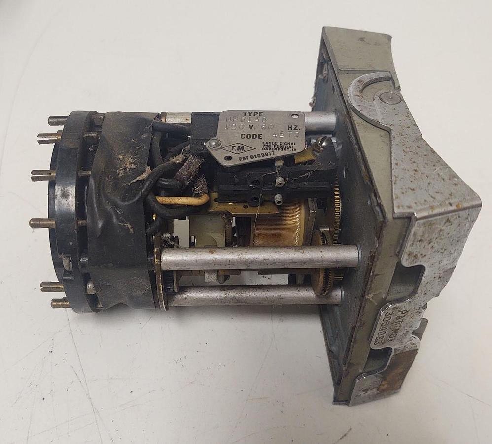 Used đŸ”¥TESTED - EAGLE SIGNAL TYPE HP51A6 CYCL-FLEX TIMER 0-60 SECONDS 120V 60HZ
