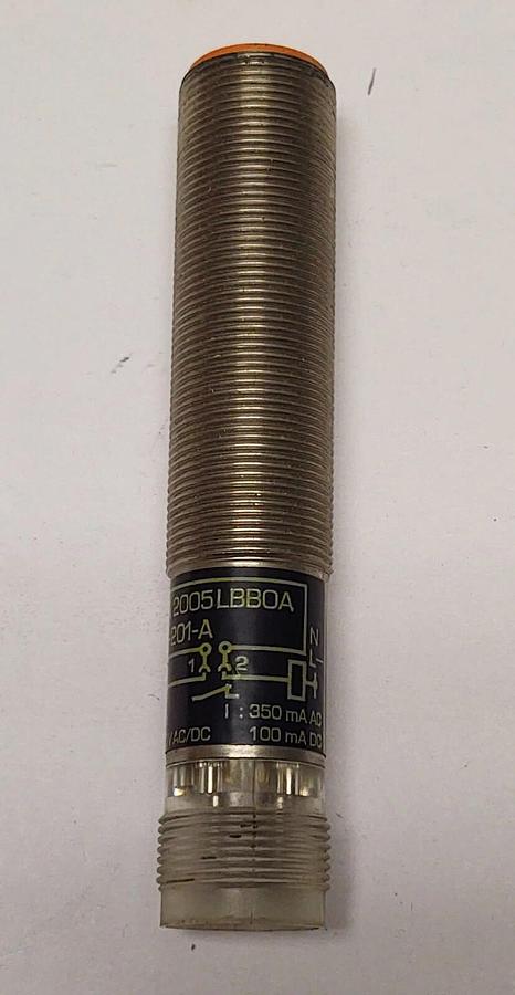 New IGA-2005LBBOA-BS-201-A Inductive Proximity Limit Sensor Switch FREE Shipping