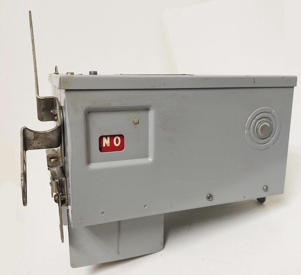 Used 🔥 ITE SIEMENS RV361G 30 AMP 600V 3P3W FUSIBLE BUSWAY SWITCH BUS PLUG