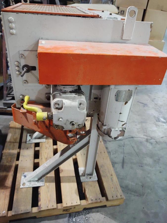 Used Extrusion Pinch Roller Pipe Puller 2Hp DC Motor Drive Transmission ø3" Material