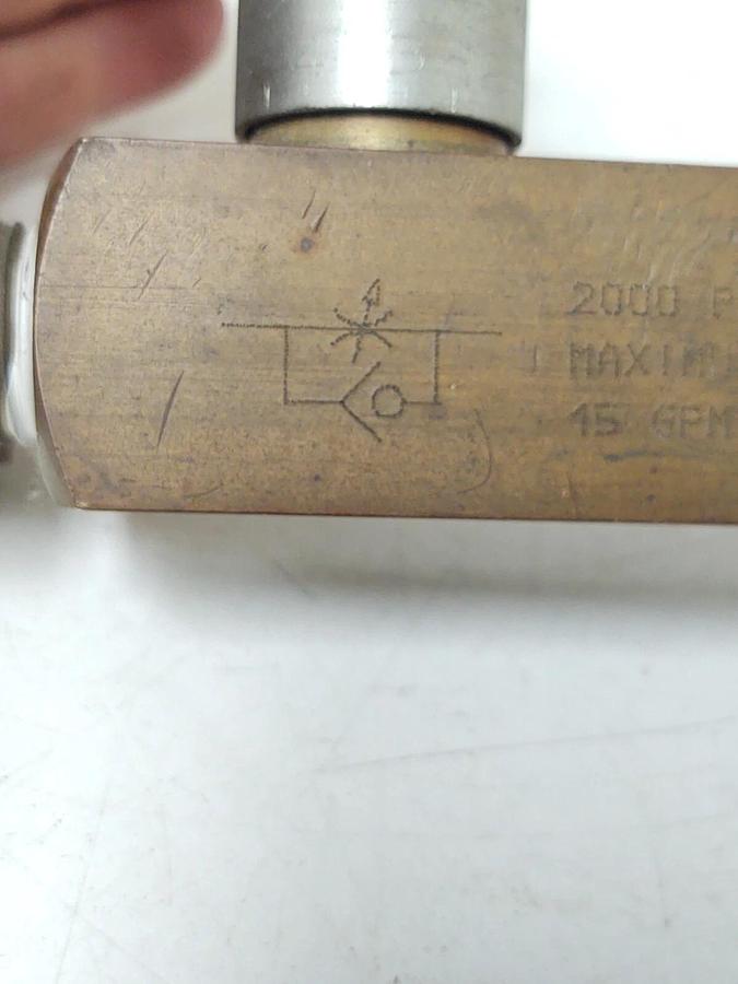 Used 🔥 Parker F-800B-11DE 1/2" NPT Brass Flow Control Valve 2000PSI Max 15GPM Check