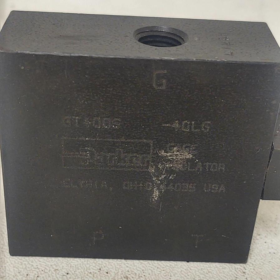 Used 🔥Parker GT400S 4CLG Hydraulic Gauge Isolator Valve 1/4 NPT, Manual Push Test