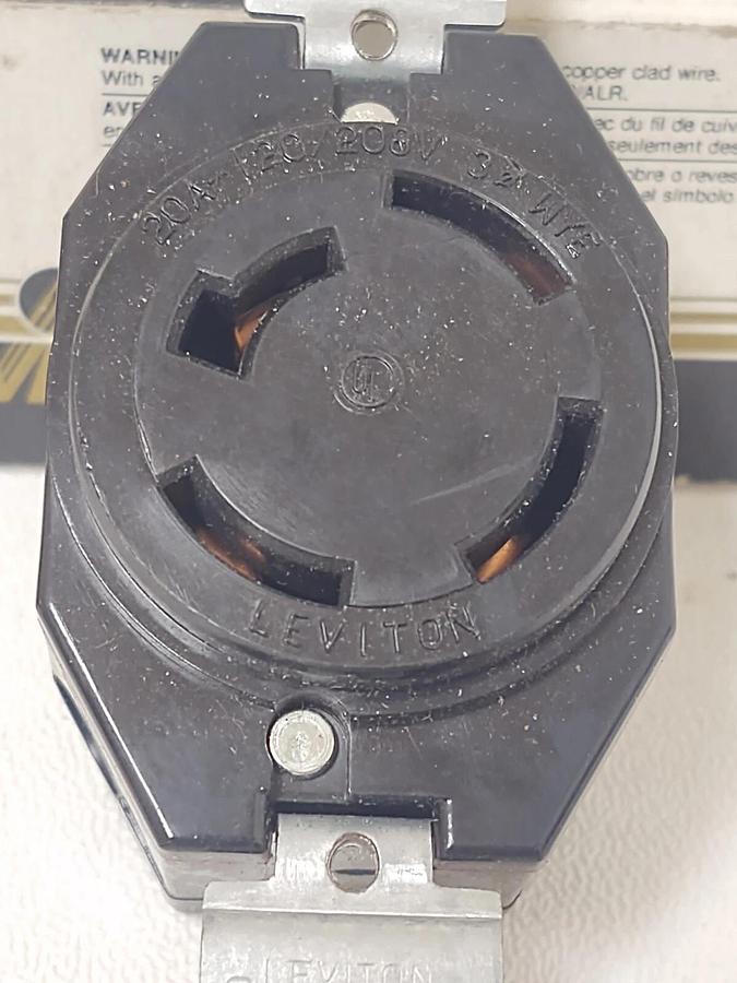 Twist-Lock Bakelite Hubbell/Leviton 7410-B 4-Wire Flush Receptacle 20A 120/208v