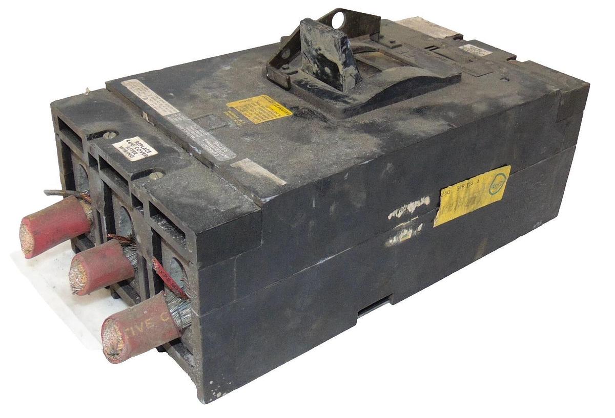 Used 🔥SQUARE D SERIES 3 CIRCUIT BREAKER 250A 3-POLE 600VAC