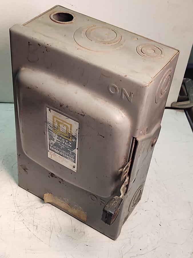 Used Square D D322N, Series E1, 60 Amp, 240 Volt, 3P4W, Fusible Disconnect Switch