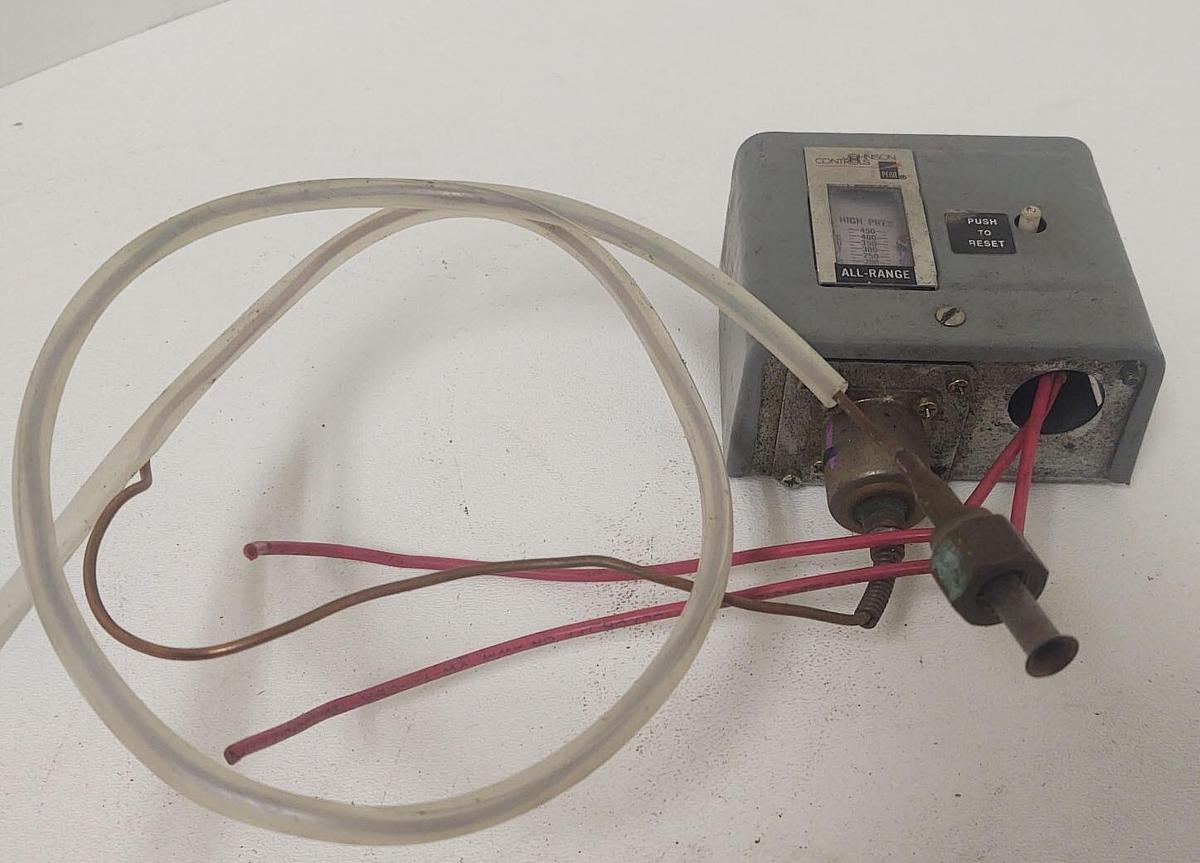 Used 🔥JOHNSON CONTROLS PRESSURE SWITCH P70DA-1, 50-450 PSI
