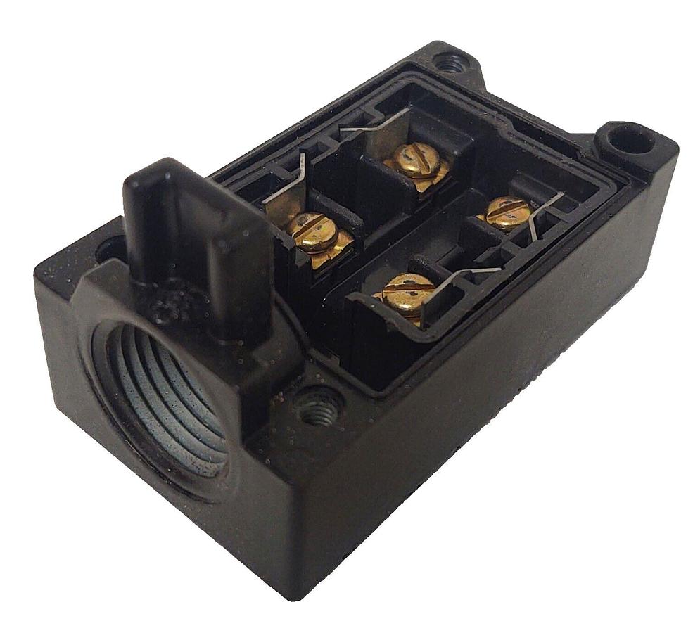 🔥 NEW General Electric CR215GR1 Limit Switch Receptacle Base