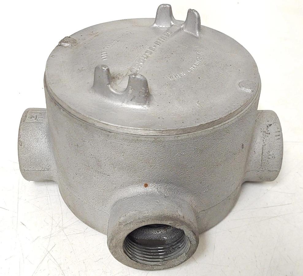 🔥 Crouse-Hinds GUAX49, 1-1/4" Hub, Iron, Explosion Proof Conduit Outlet Box