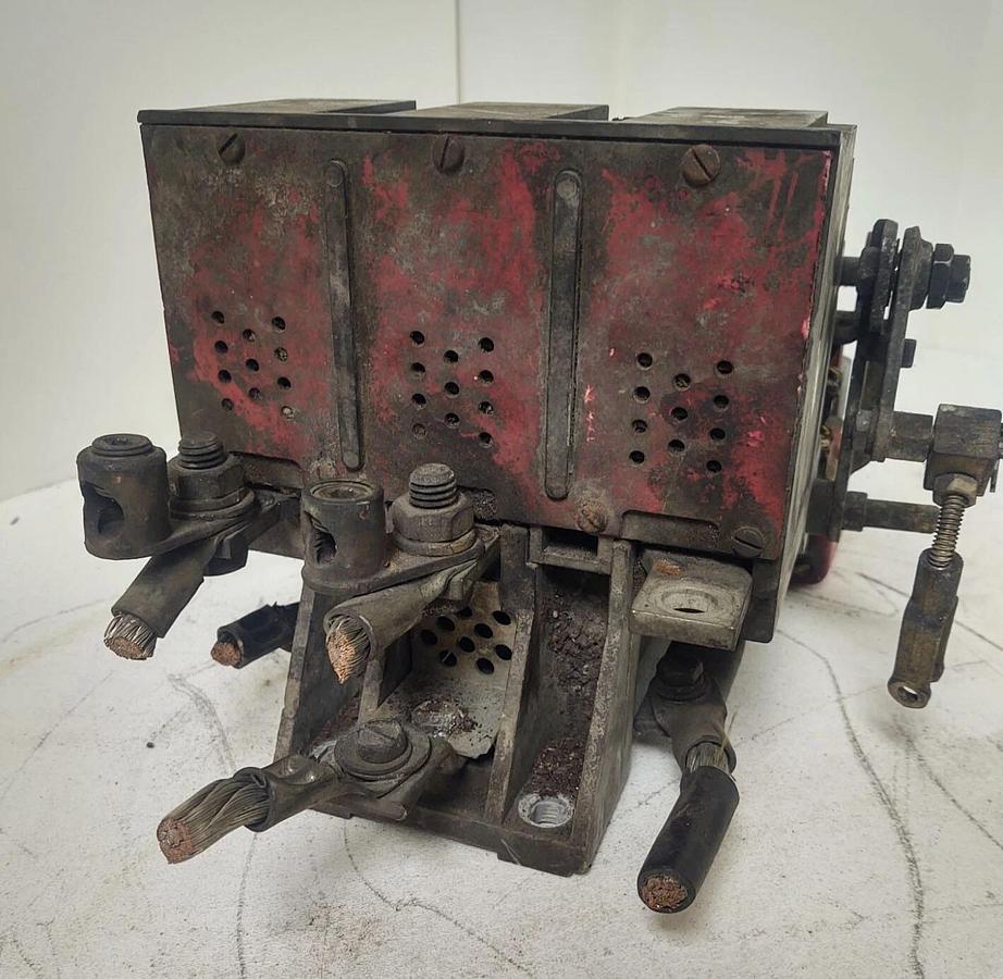 Used đŸ”¥TESTED GCA-530 Westinghouse Size 5 AC Contactor 120V Coil 2050A15G16