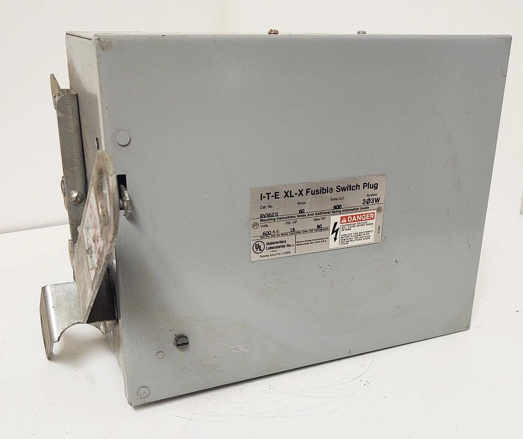 Used 🔥 Siemens ITE RV362G XL-X Fusible Busway Switch Plug, 600VAC, 60A