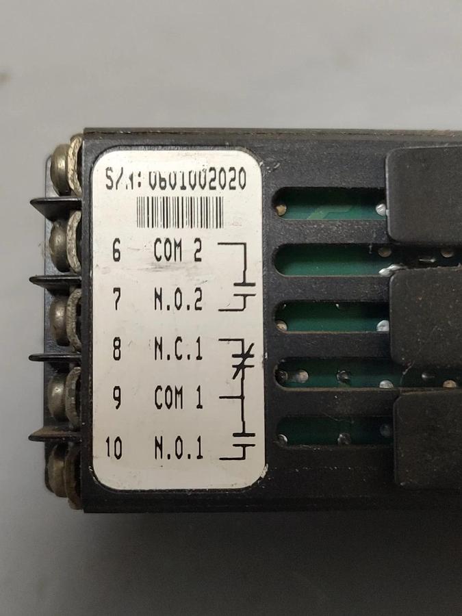 Used 🔥 WATLOW 965A-1DD0-000 Temperature Controller
