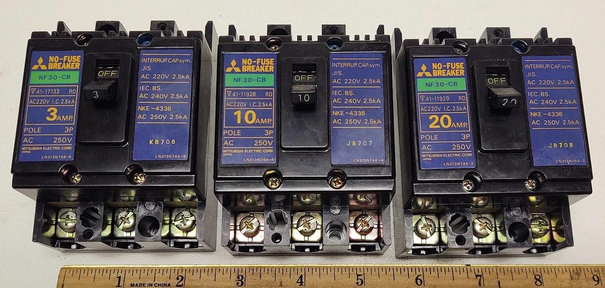 Used Mitsubishi NF30-CB No Fuse Circuit Breaker 3, 10, 20 AMP 3 Pole 250 VAC - LOT