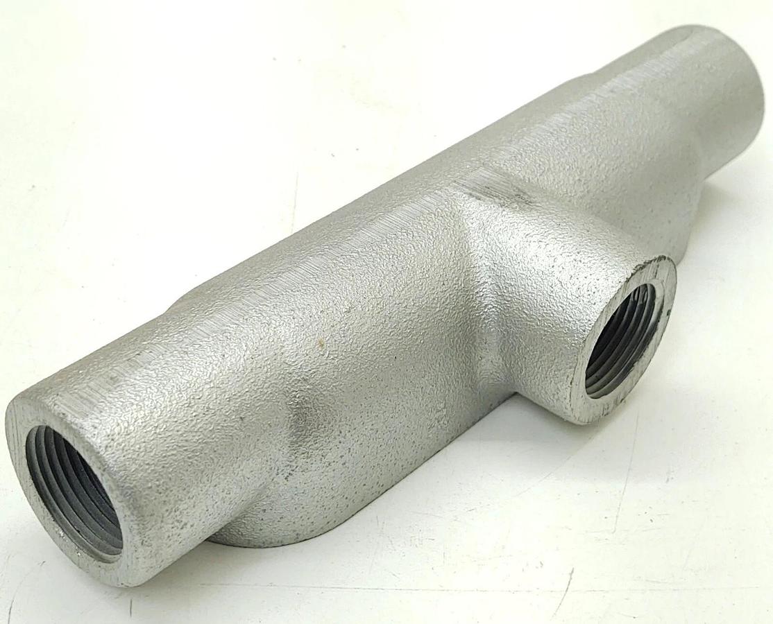 (2 PCS) BT3 CROUSE HINDS  1" MOGUL TEE. CONDULET