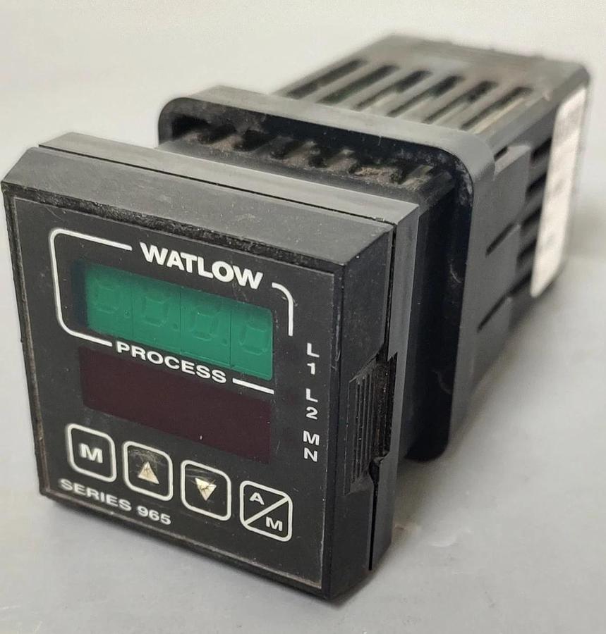 Used 🔥 WATLOW 965A-1DD0-000 Temperature Controller GREEN