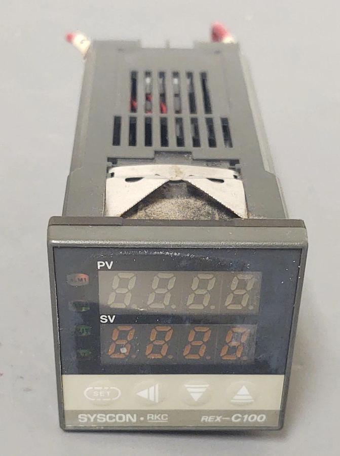 Used 🔥Syscon C100FJA3-M*AN C100 Temperature Controller 100/240VAC 0-2192°F