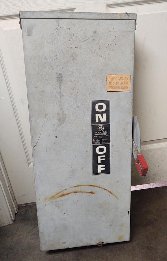 Used 🔥GE NP1578001A HEAVY DUTY SAFETY SWITCH FUSED DISCONNECT, 200A, 240V, MAX 60HP