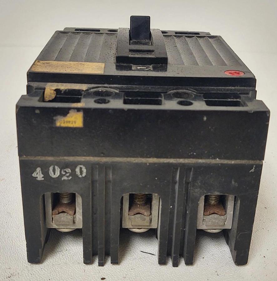 Used 🔥GE Molded Case Circuit Breaker, 20A, 3 Pole