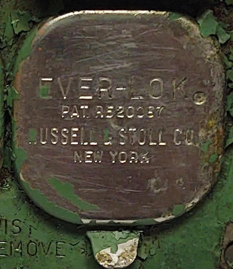 Used Russell Stoll R&S Ever-Lok Socket Dual Receptacle 3-Pin Heavy Duty Van Dorn Core