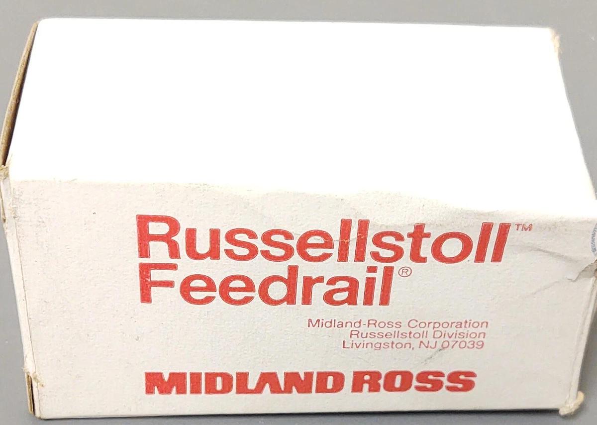 🔥 RUSELLSTOLL FEEDRAIL 8944, Receptacle Socket 4 Prong F13104C Plug Core Van