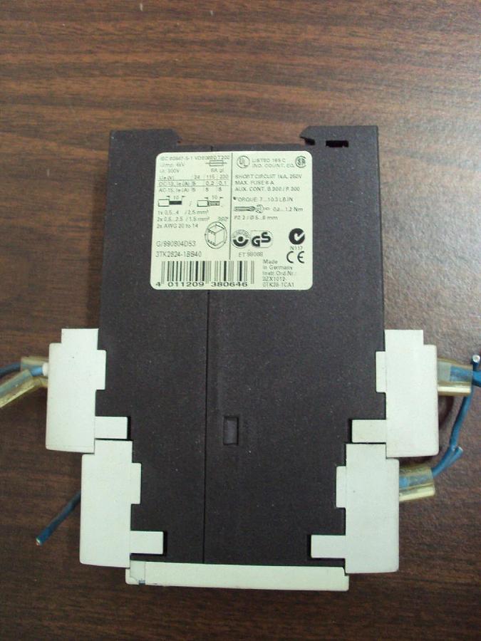 Used Siemens 3TK2824-1BB40 Siguard Safety Guard Relay
