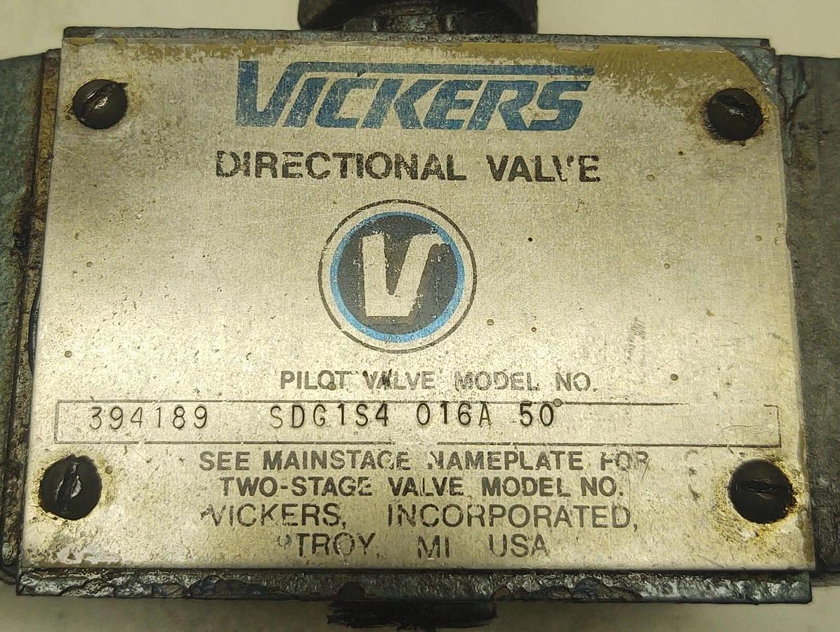 Used Vickers SDG1S4 016A 50 Hydraulic Directional Control Solenoid Valve Pilot Safety