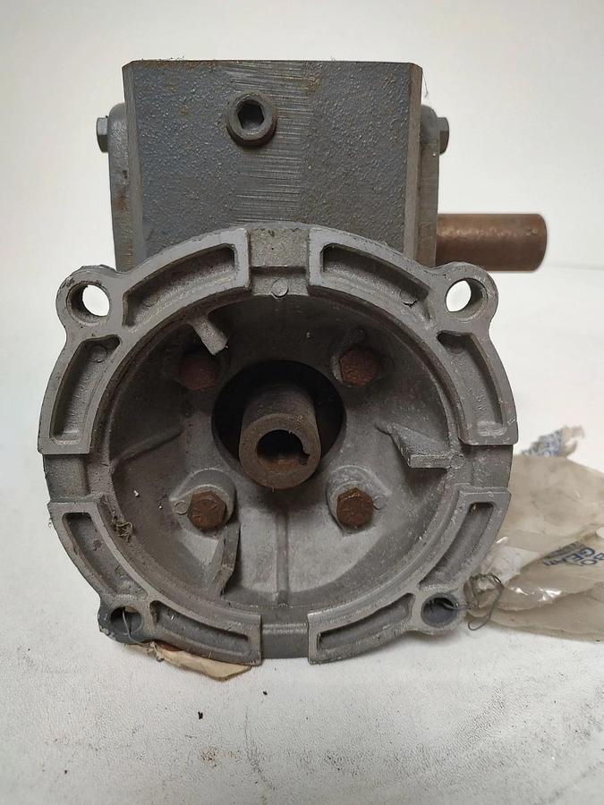 🔥NOS Boston Gear F724-30-B5-G Speed Reducer, C-Face, 56C, 30:1