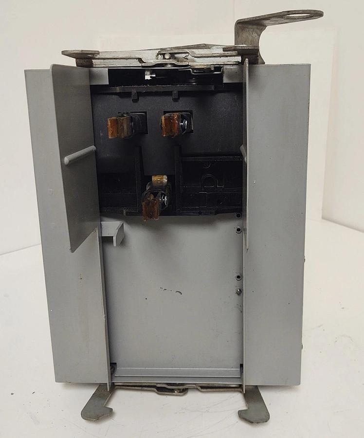 Used 🔥 ITE SIEMENS RV361 30 AMP 600V 3W FUSIBLE BUSWAY SWITCH BUS PLUG W/FUSES