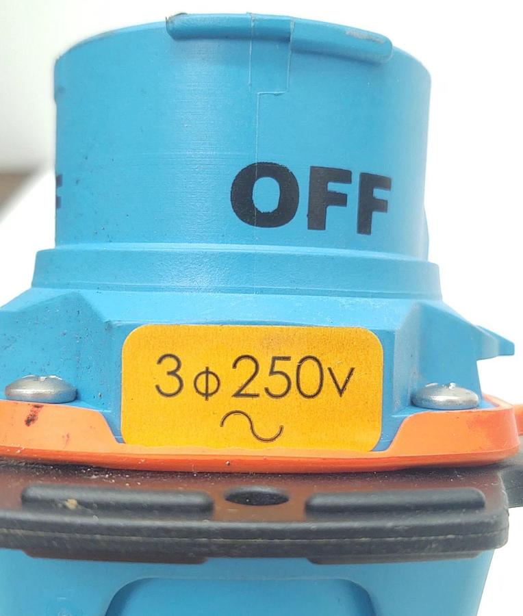 Used 🔥Meltric 63-38073 DSN30 250 V AC 30 A 4 Wire 3 Pole Grounded Male Plug