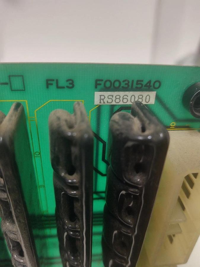 Used 🔥TOSHIBA FL3 F0031540 RS86080 CIRCUIT BOARD MOLDING MACHINE