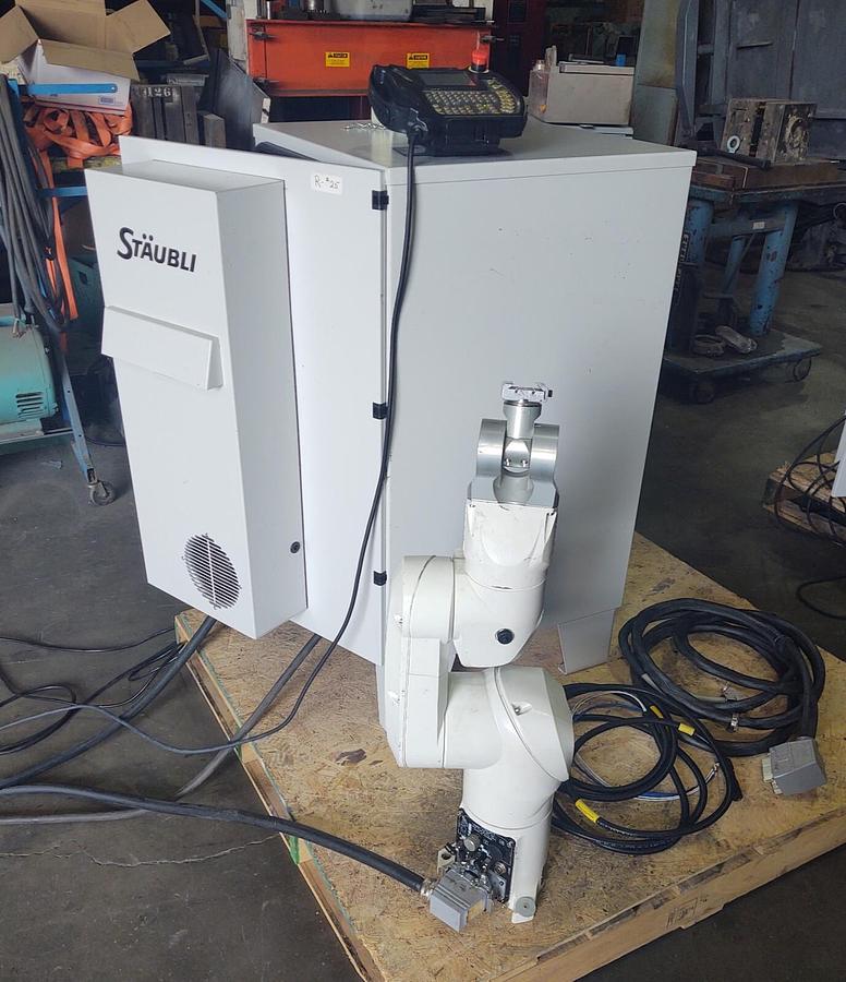 Used 🔥 Complete Working STAUBLI TX40 Robot 6 Axis, CS8C Controller, Euromap 67, 480V