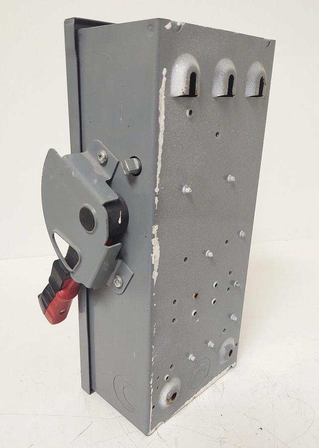 Used 🔥 Square D H361N : Fusible Heavy-Duty Switch Disconnect 600V 30A With Fuses