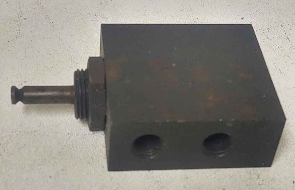 Used 🔥Parker GT400S 4CLG Hydraulic Gauge Isolator Valve 1/4 NPT, Manual Push Test