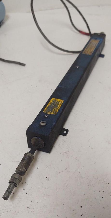 Used 🔥 Waters Longfellow 12" Linear Motion Position Transducer LFS-12/300-GA5 F85